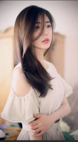 萌系少女《咬一口小奈樱》学院风资源