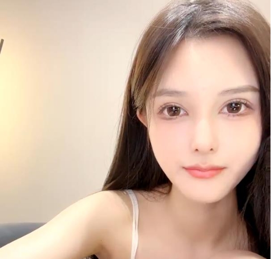 绿播女神（香奈奈），超美网红脸！【18V+12.1G】