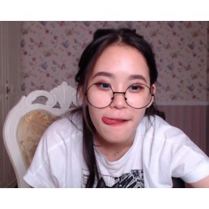 限时独家国际超敏感可爱镜娘，让你的世界更加美妙！