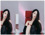 苏樱的直播秀:红人斗鱼、虎牙的诱惑宠粉