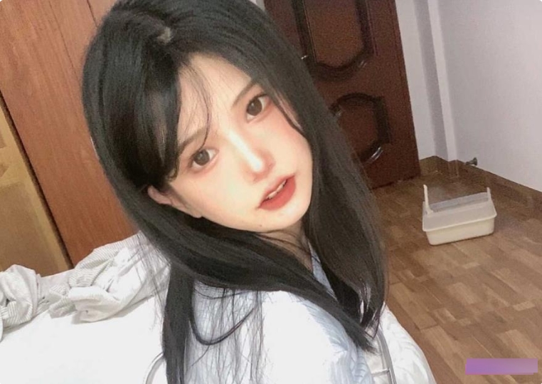 高颜倦倦的私拍合集