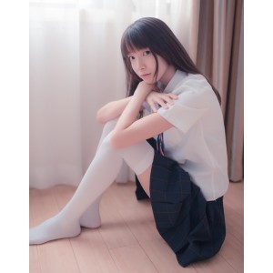 足系列福利-自行打包的黑丝、白丝和裸足视频资源，高清画质，风之领域系列，总容量10.5GB