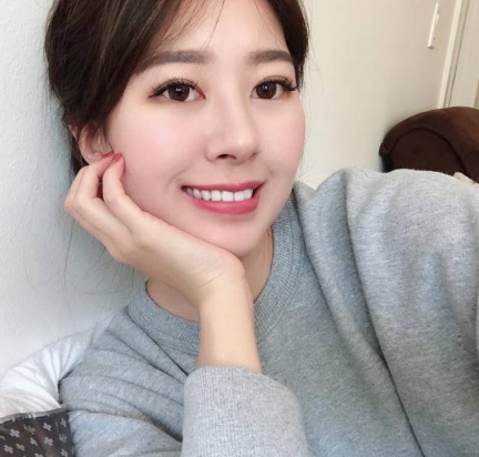 超精品泄密：台湾新闻传媒大学美女私密曝光140P31V/1.33G百度云