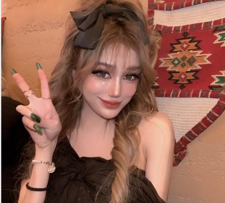 TS-贝拉混血网红私拍福利115V2.1G