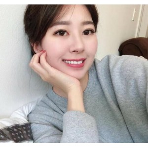 高颜值IG网红新闻系校花台湾男友视频作品30V2G资源下载