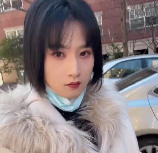 TS-CDXUN：网红闺蜜打野自娱自乐，前列腺大战，相貌酷似马小跳，OnlyFans全集