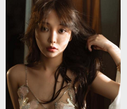 玫瑰娅幺幺茶色模特作品作品,唯美身材特写,高质量视频