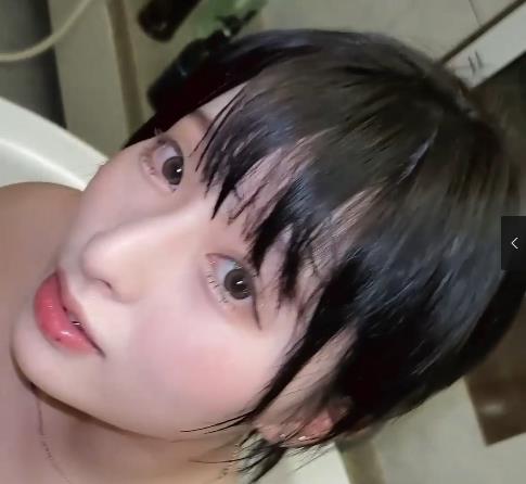 FC2系列新作:1V-3.2G,时长45分,颜值N子,撞击小肉全L用嘴爆C戴T