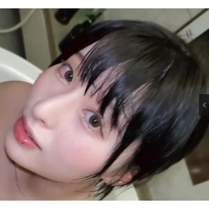 FC2系列新作：1V-3.2G，时长45分，颜值N子，撞击小肉全L用嘴爆C戴T