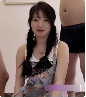 扣扣传媒琳琳清纯女星榨弄男优