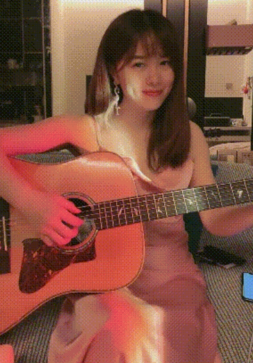 [转载搬运]音乐才女沉沦！超美网红脸~道具放飞自我！我释放3次[1V+1.32G][百度盘]