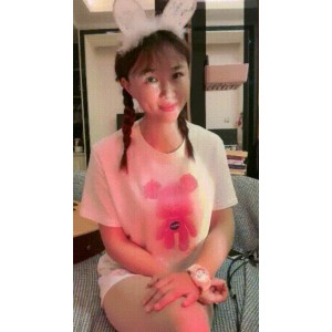 [转载搬运]音乐才女沉沦！超美网红脸~道具放飞自我！我释放3次[1V+1.32G][百度盘]