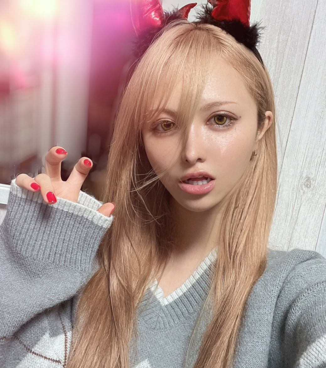 精选风俗娘天野リリ斯自行打包227v97p用口喷泉钢互动