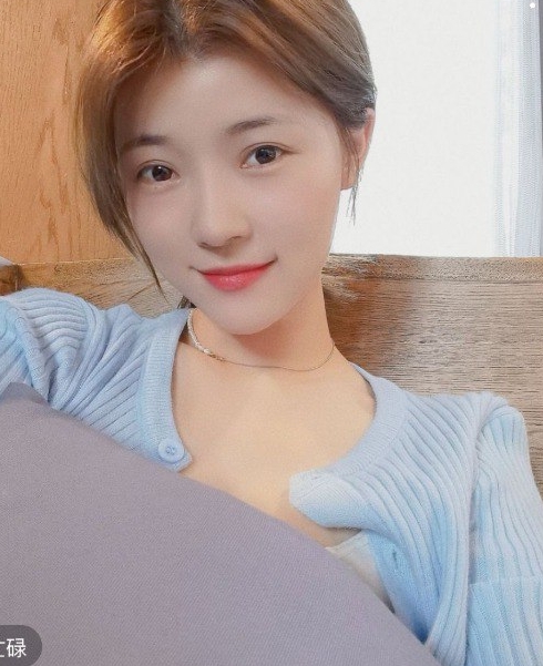 luo+liao交流群:舞蹬一字马录屏视频多人展示