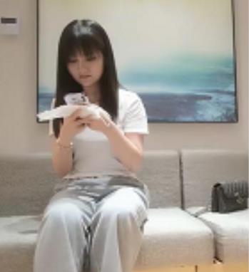 绅士小宝寻花:网约系列19G高贵女高管视频