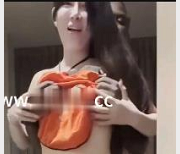 李雅自拍男主曝光视频，清晰画质观看小姐姐的魅力