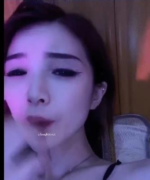 抖音网红女神小蔡成为榜上大哥，引起巨大撞击