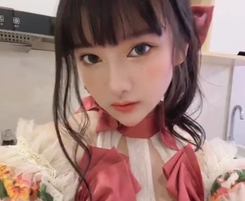 《小尤奈酱合集:61集7.3G绯闻视频,抖音美少女的直播秘辛揭秘》