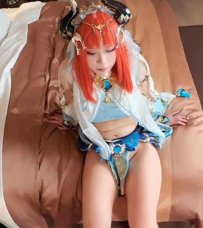 Tokar妮露cos自行打包2v、2.17g视频,百度盘限定