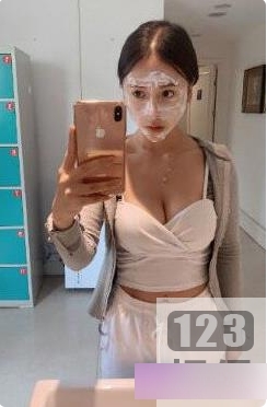 超高颜值身材的快手女神安小希，25个视频邀你领略她的魅力，总共647兆！