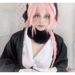 独特魅力！日本伪娘coser-momo小合集22V，10G