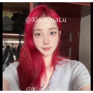 小瓜陆自拍视频福利姬，道具秀首秀下水道，图集31张