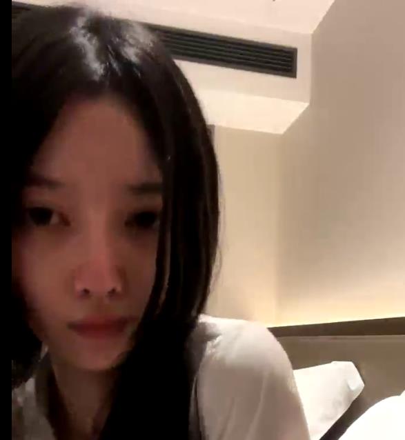 小蝴蝶飞：初恋脸2V-293M，自拍人气作品，S身材私房菜