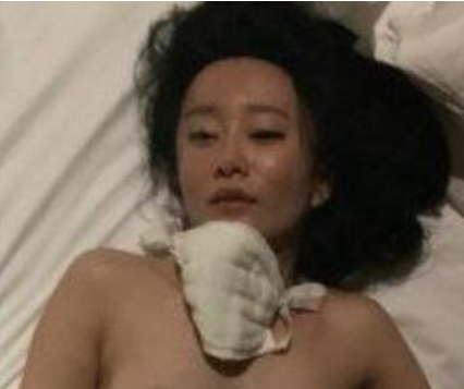 7月互动大作:徐智秀展现网红脸和翘臀,多张视频揭示其魅力和魄力