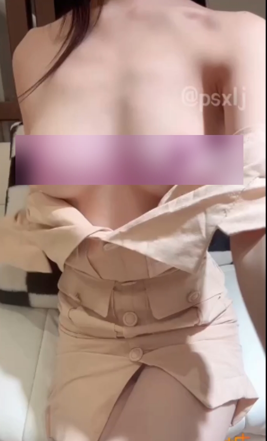 新晋福利姬小貂蝉魅力无限8V1G精彩视频合集373收藏豹纹风格引热议