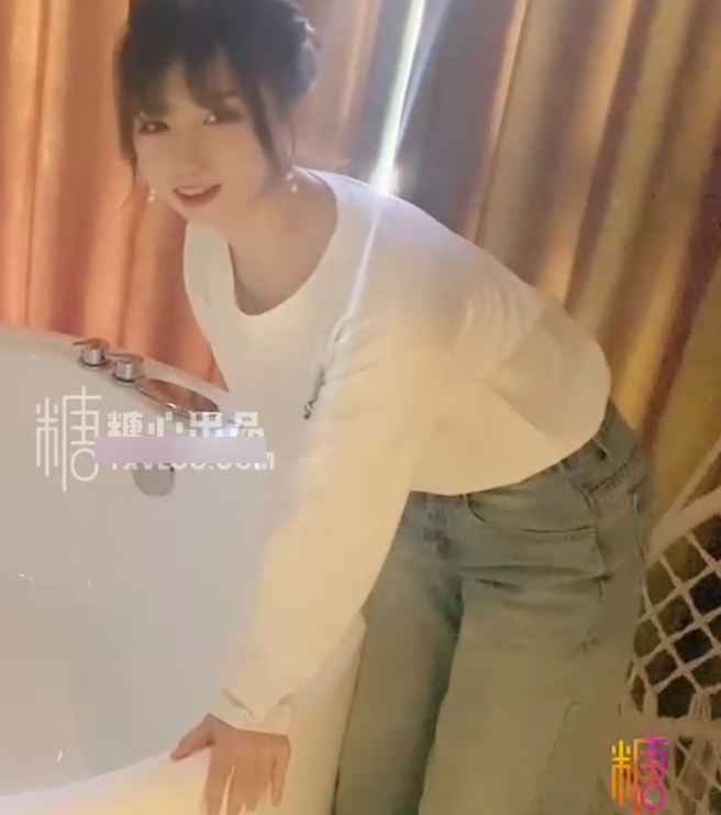 糖心&小桃酱51v36g：百度ED2K收cang+du家精彩表演