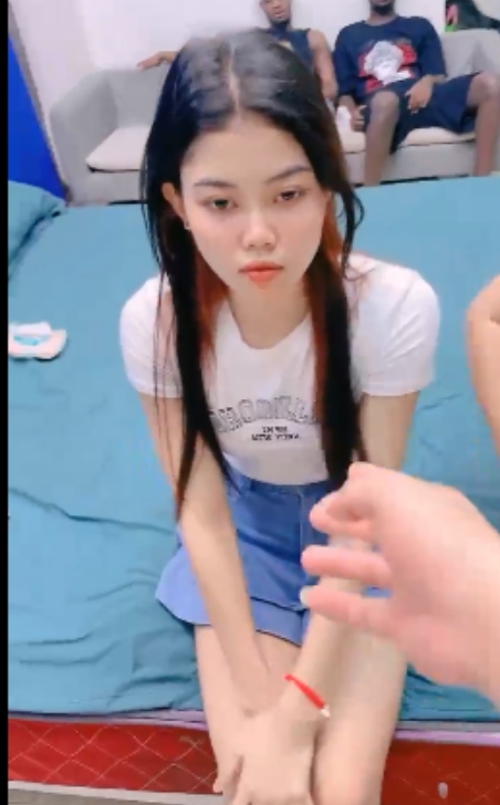 6个00后+小西瓜黑白配+299v177g