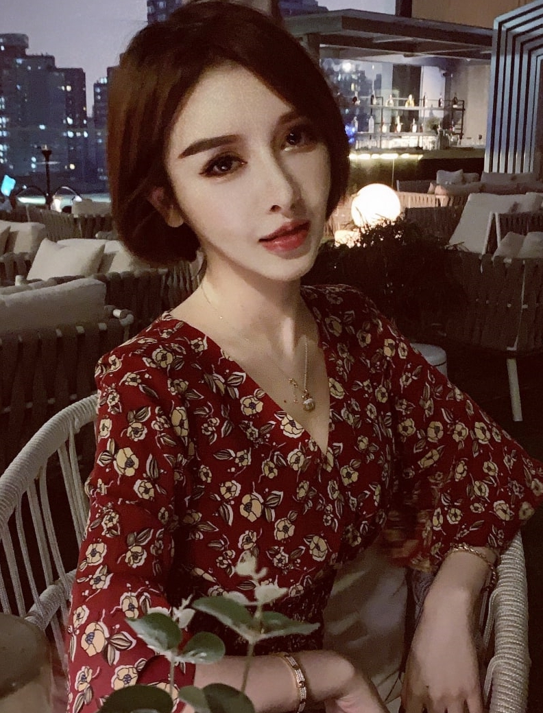 抖音300w粉网红@小喵大宝+尺度私拍合集[28P/21M]