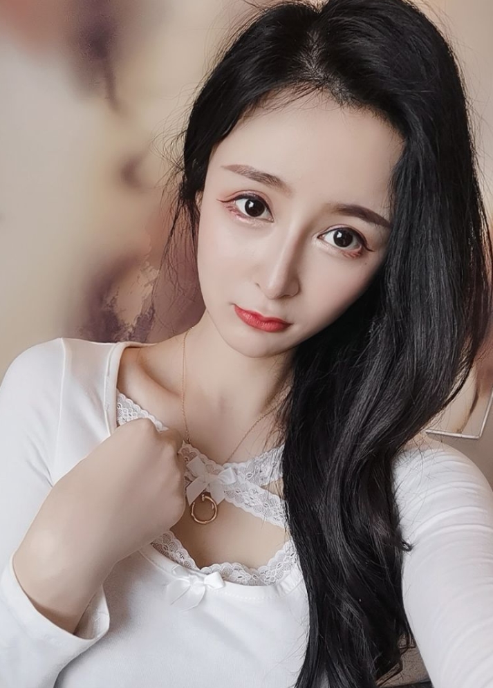 迷人蔓CC私拍视频1.86G,真实空姐收藏量惊人