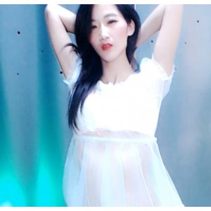 虎牙小小兔定制有尺度31V3.42G，收藏补充视频