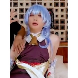 日系伪娘百度盘甘雨系列最新合集1V300M，口味重更新