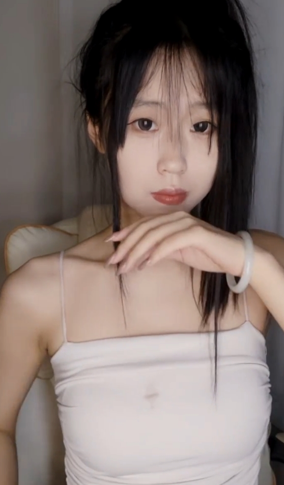 舞蹈系校花妹子小羊最新合集325V137.3G，精彩舞蹈表演