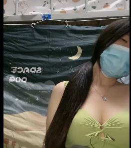 真实研究生教室上课自W最新合集8V2.7G，女主身材拉丝丝袜道具秀