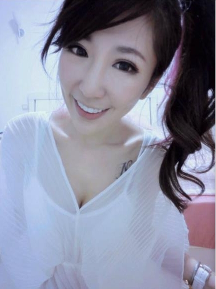 快手甜美贝拉alleys咖啡馆度假放松合集88V66G