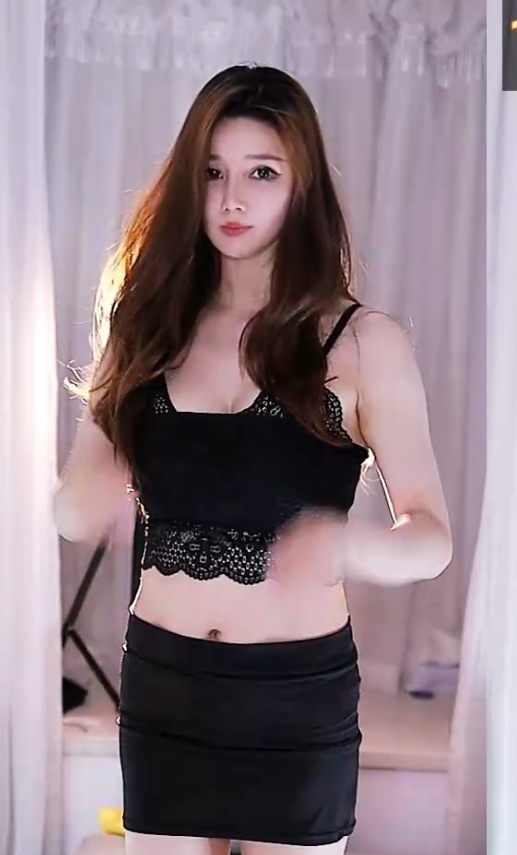 《毒毒51部精彩直播合集，9.5G魅力回顾》