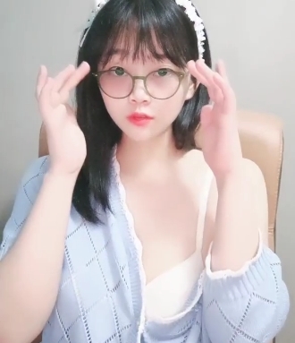 00后舞蹈生《桃子》最新合集10V20G，青春活力舞蹈展示