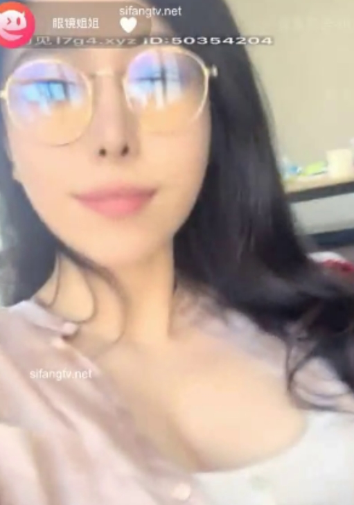 百度风韵眼镜姐姐诱惑聊天表演合集22部9.2G，内容稀缺，按需下载