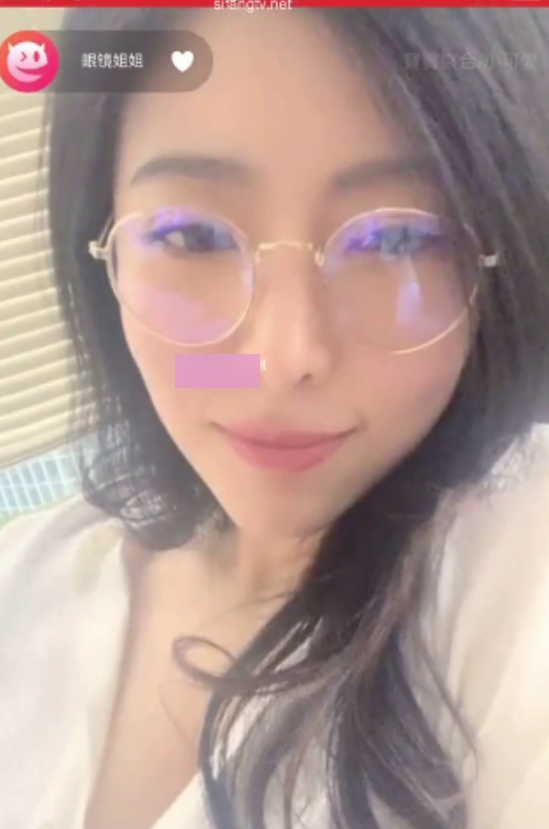 百度风韵眼镜姐姐诱惑聊天表演合集22部9.2G，内容稀缺，按需下载