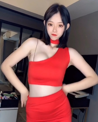 斗鱼小李老师抖球精华1V350M太诱惑了