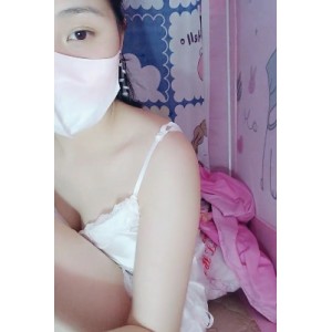 云盘白蔚宿舍私密表演4.6G清纯动人