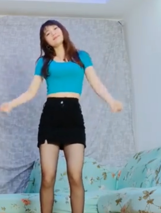 好看专栏巧小君开心热舞合集30部8.5G