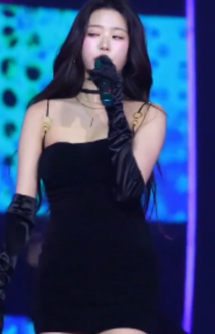 某房AI明星动态脱衣115V合集220M超劲爆