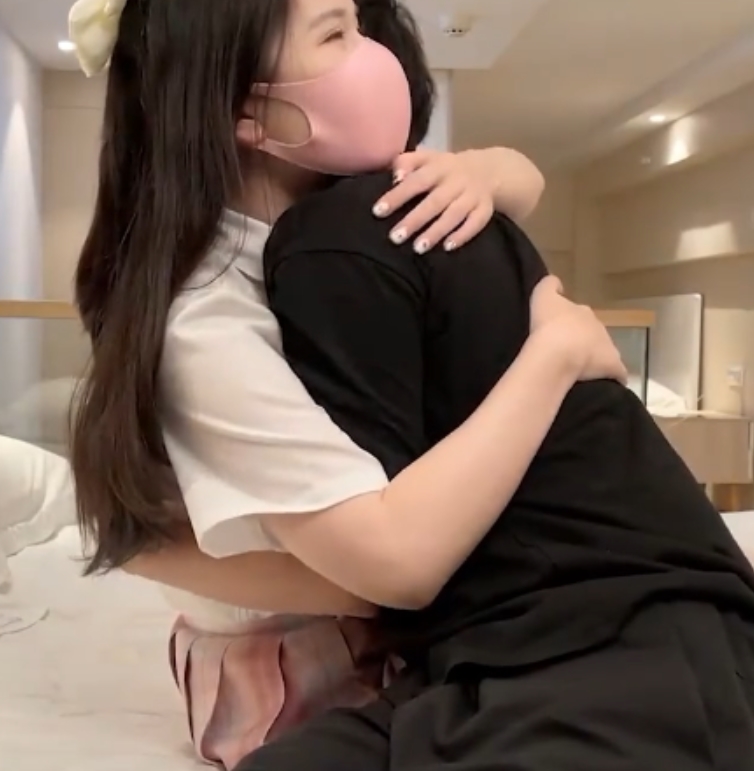 狐不妖推特热舞38部30G优质身材疯狂扭动