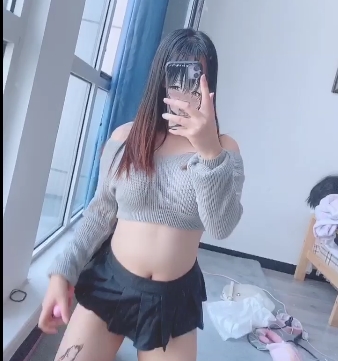 推狍狍女仆连体渔网5V合集灰毛衣2.5G优质身材