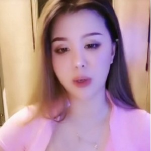 INS蜜桃臀优质视频合集1V248M某处绝了