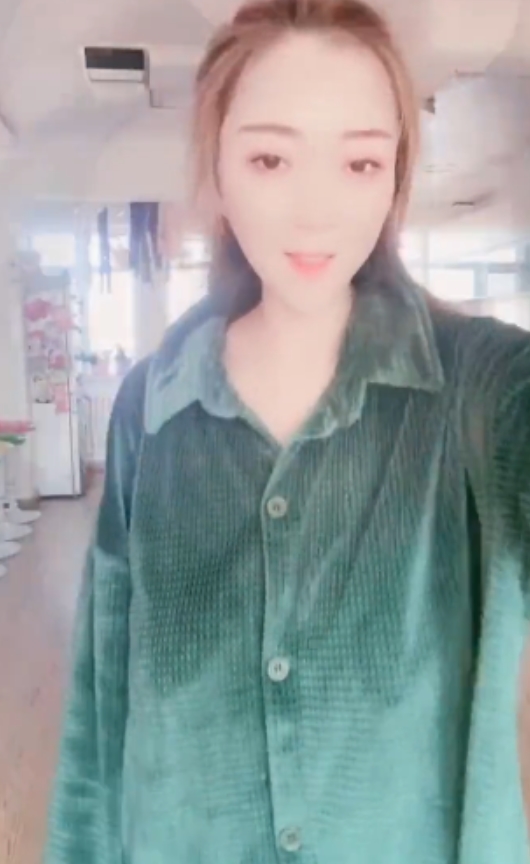 火山超清乳摇合集410部1.75G快手网红晃晕眼球